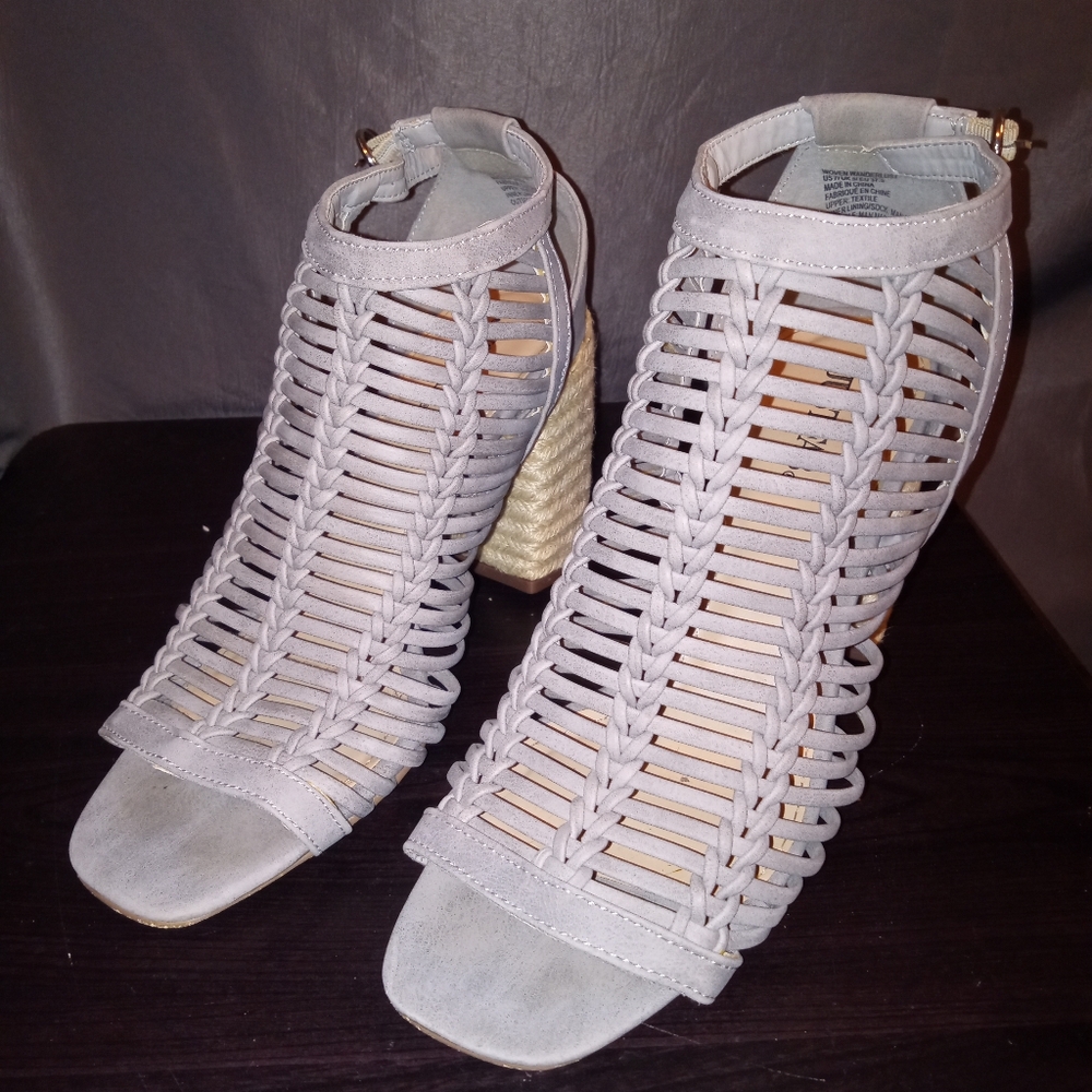 Just fab size 7 seuda slingback block  heel